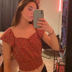 FLORAL BLOUSE